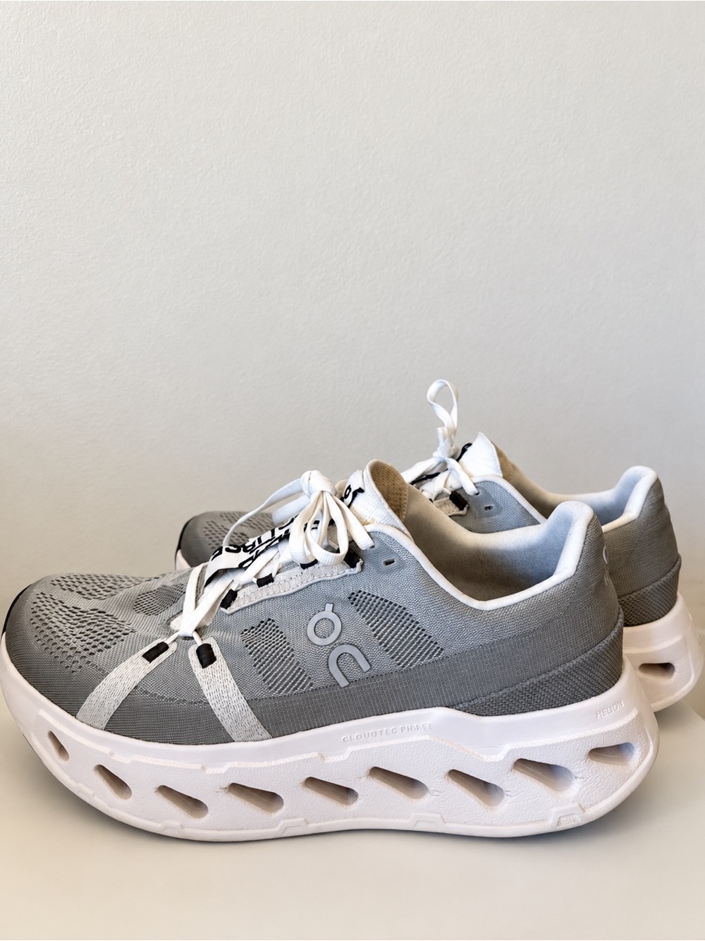 On Running Men's Gray and White Athletic Sneakers